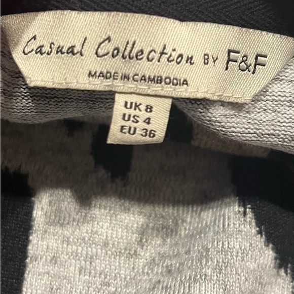 Casual Collection by F & F Gray and Black Animal Print Dolman Sleeve Sweater - Picture 8 of 9